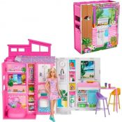 Domek dla lalek Fashionistas rzytulny domek + Lalka Barbie (HRJ77)